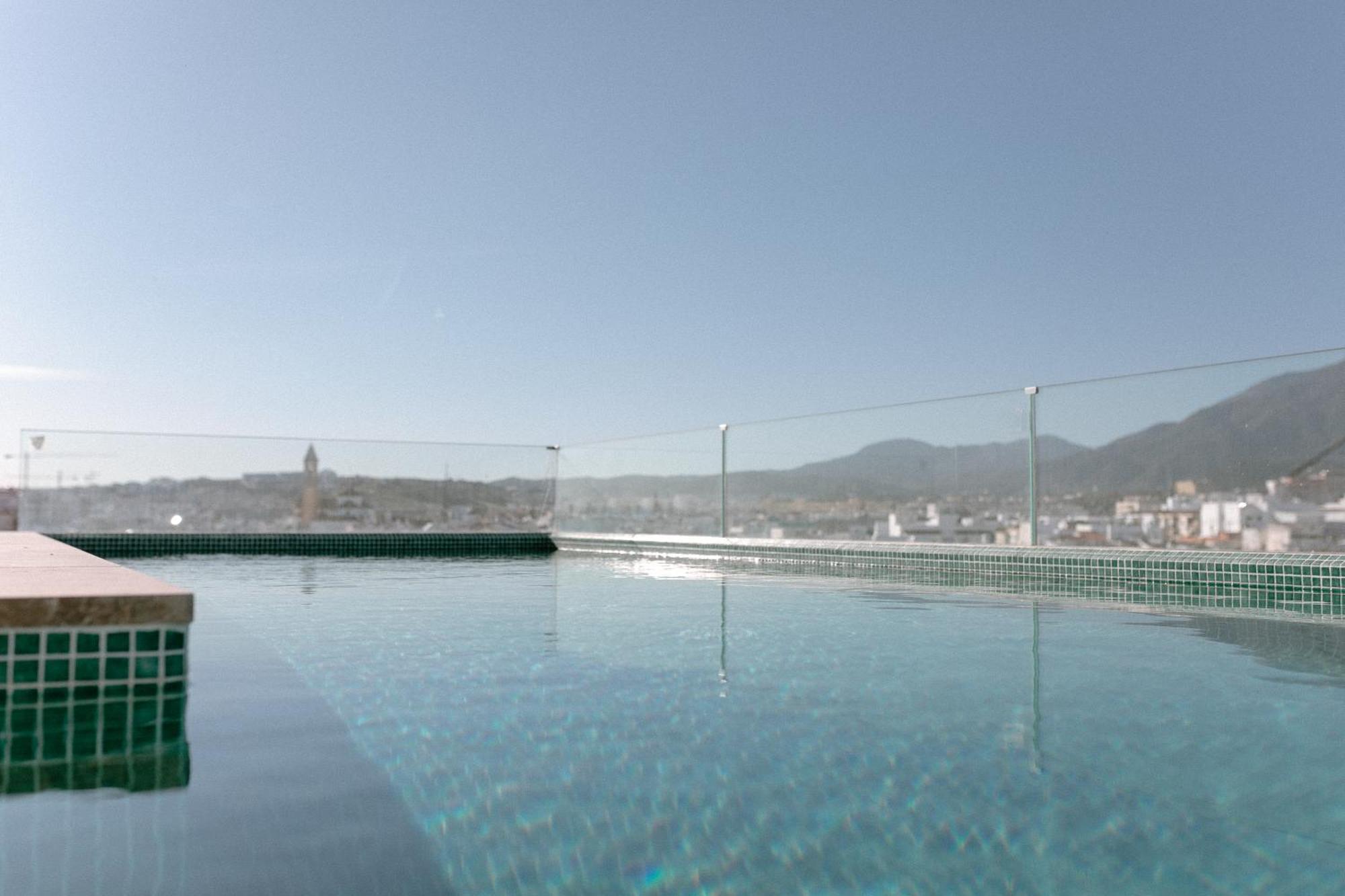 Hotel Estepona Plaza Exterior foto