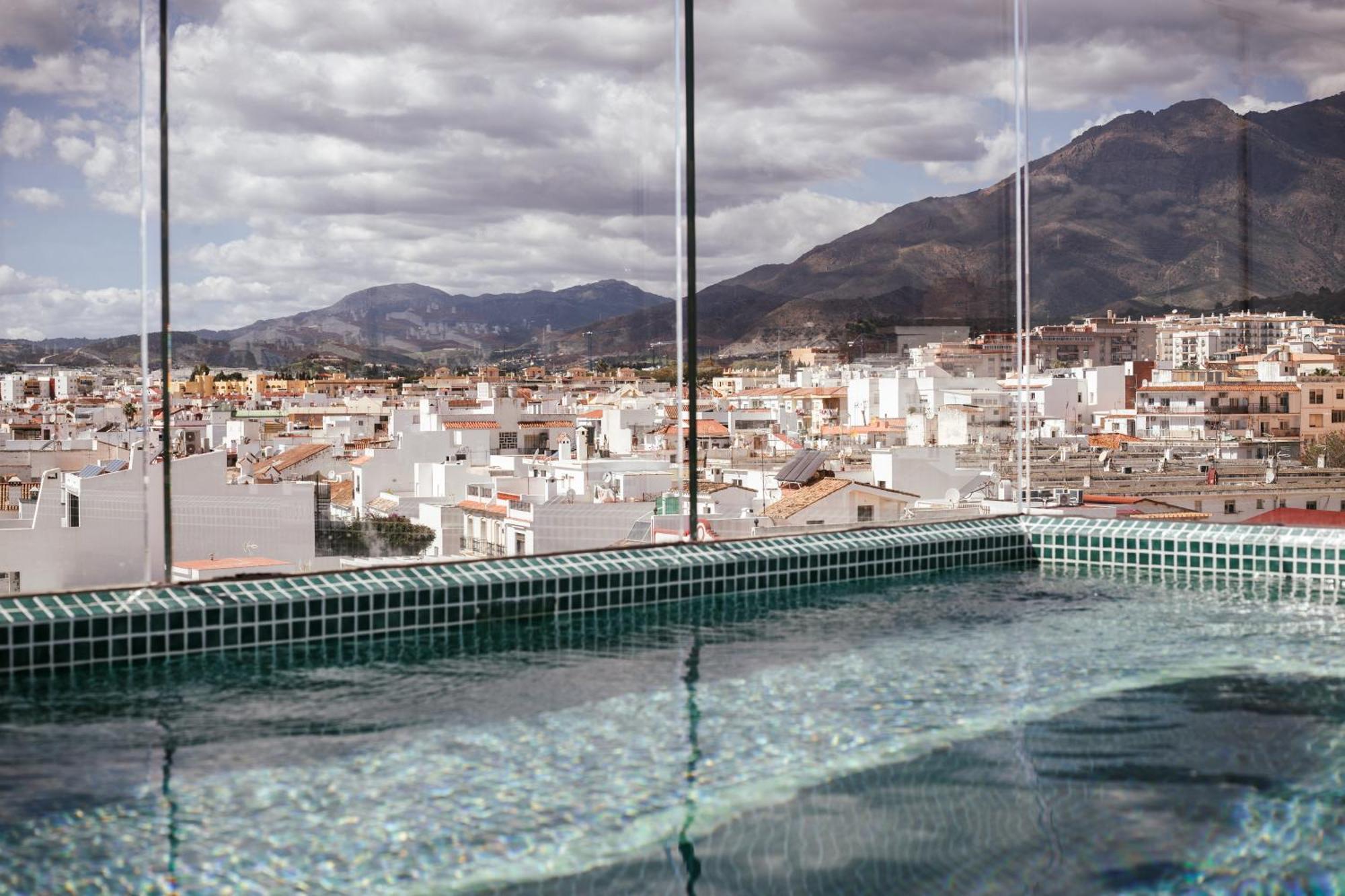 Hotel Estepona Plaza Exterior foto