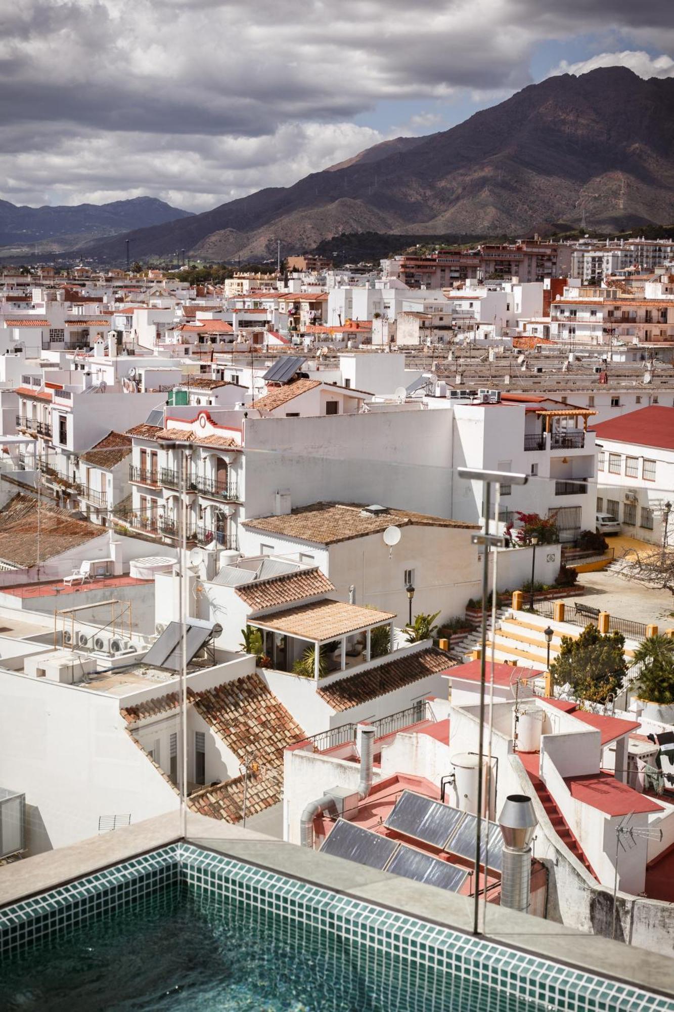Hotel Estepona Plaza Exterior foto
